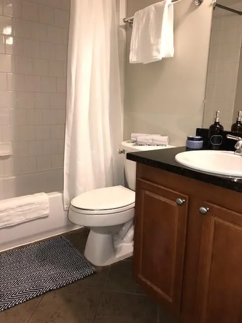 1804 Brighton Point Unit 1804, Atlanta, Georgia 30328, 2 Bedrooms Bedrooms, ,2 BathroomsBathrooms,Residential,Sold,1804 Brighton Point Unit 1804,5881358