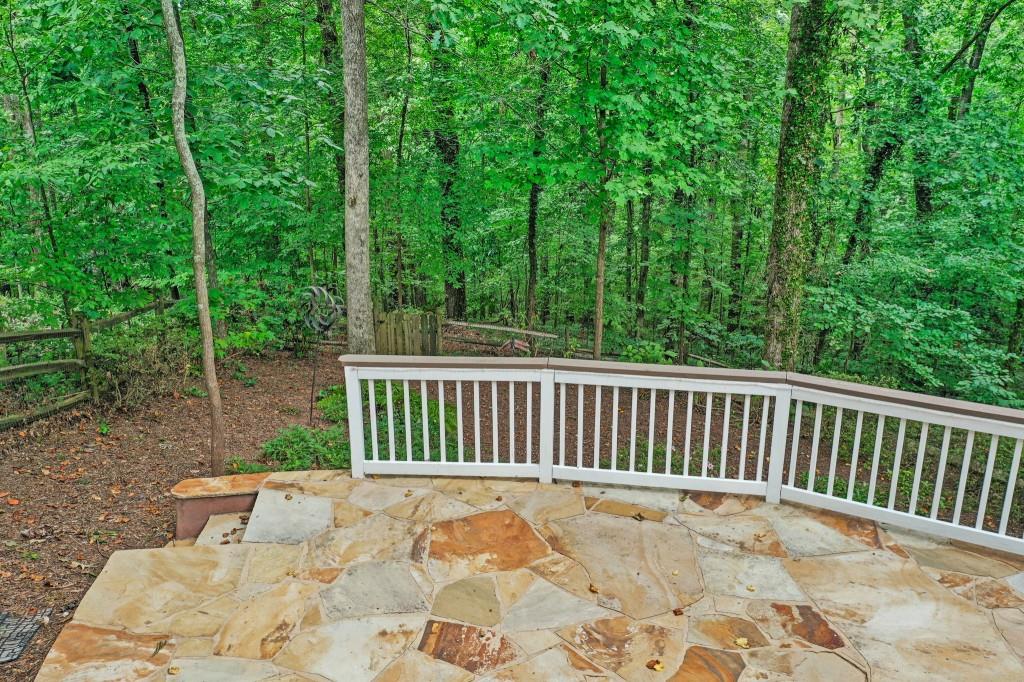 455 W Spalding Drive, Sandy Springs, Georgia 30328, 4 Bedrooms Bedrooms, ,3 BathroomsBathrooms,Residential,Sold,455 W Spalding Drive,7272349