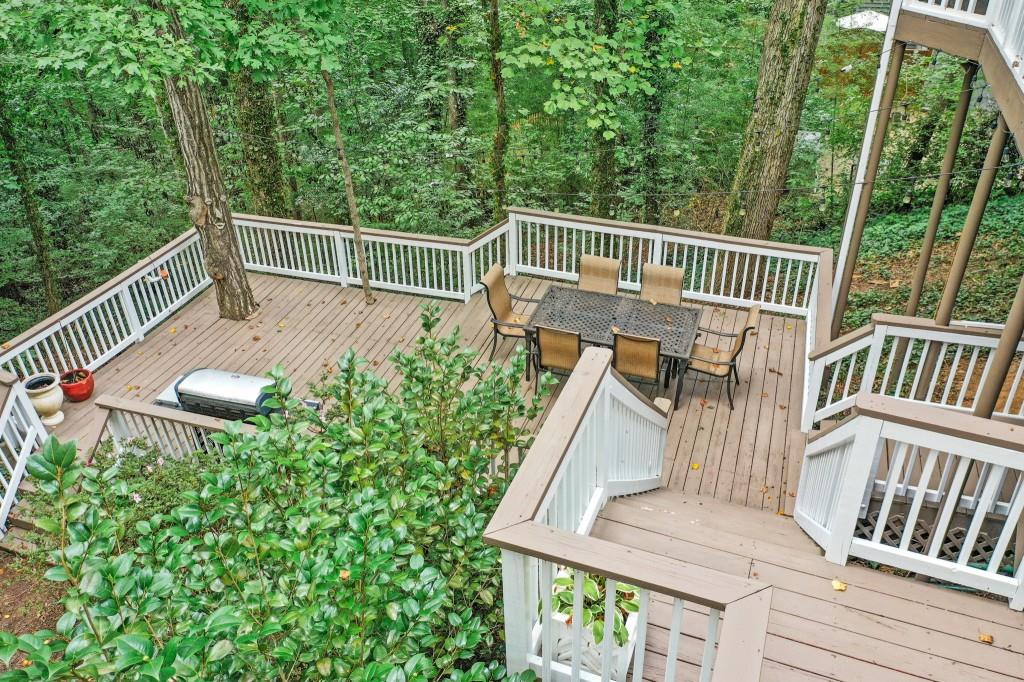 455 W Spalding Drive, Sandy Springs, Georgia 30328, 4 Bedrooms Bedrooms, ,3 BathroomsBathrooms,Residential,Sold,455 W Spalding Drive,7272349