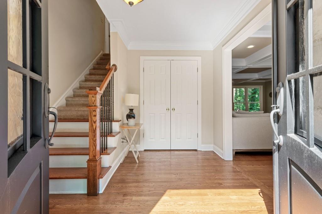 455 W Spalding Drive, Sandy Springs, Georgia 30328, 4 Bedrooms Bedrooms, ,3 BathroomsBathrooms,Residential,Sold,455 W Spalding Drive,7272349