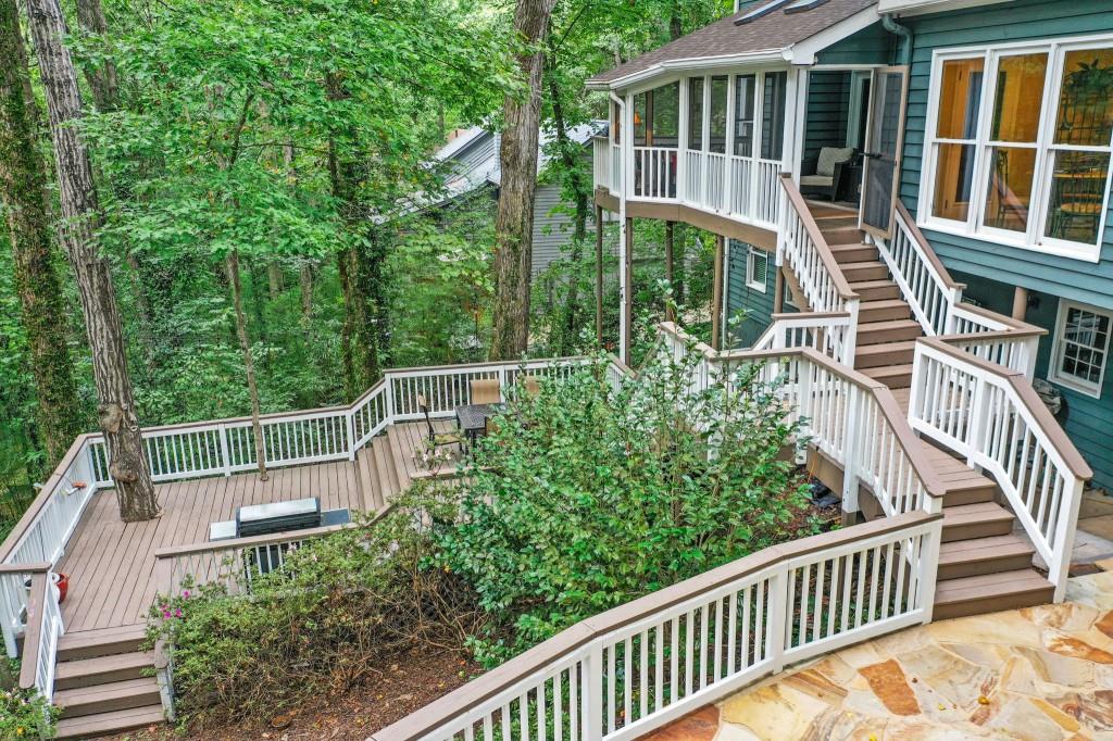 455 W Spalding Drive, Sandy Springs, Georgia 30328, 4 Bedrooms Bedrooms, ,3 BathroomsBathrooms,Residential,Sold,455 W Spalding Drive,7272349