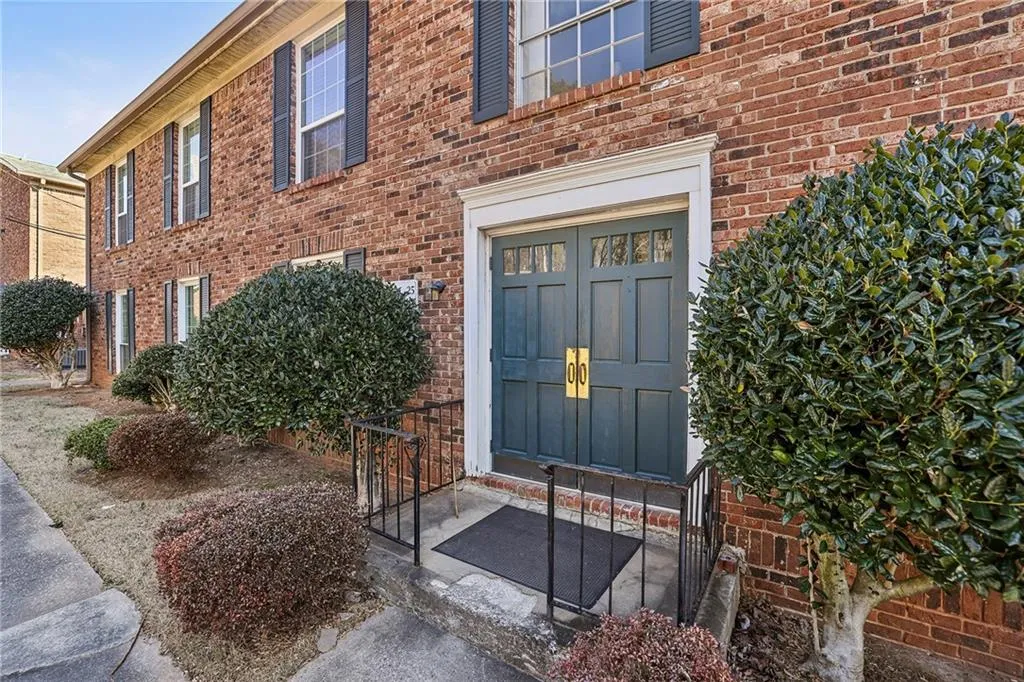 5544 Kingsport Drive Ne Unit 25, Atlanta, Georgia 30342, 3 Bedrooms Bedrooms, ,2 BathroomsBathrooms,Residential,For Sale,5544 Kingsport Drive Ne Unit 25,7714442