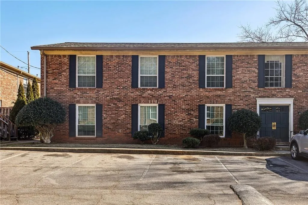 5544 Kingsport Drive Ne Unit 25, Atlanta, Georgia 30342, 3 Bedrooms Bedrooms, ,2 BathroomsBathrooms,Residential,For Sale,5544 Kingsport Drive Ne Unit 25,7714442