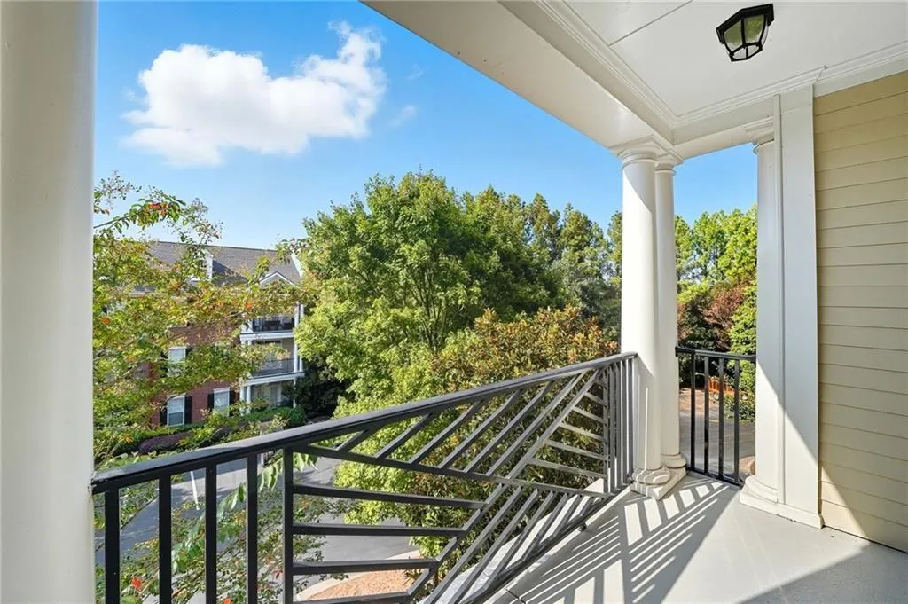 4950 Ivy Ridge Drive Se Unit 203, Atlanta, Georgia 30339, 2 Bedrooms Bedrooms, ,2 BathroomsBathrooms,Residential,For Sale,4950 Ivy Ridge Drive Se Unit 203,7647598