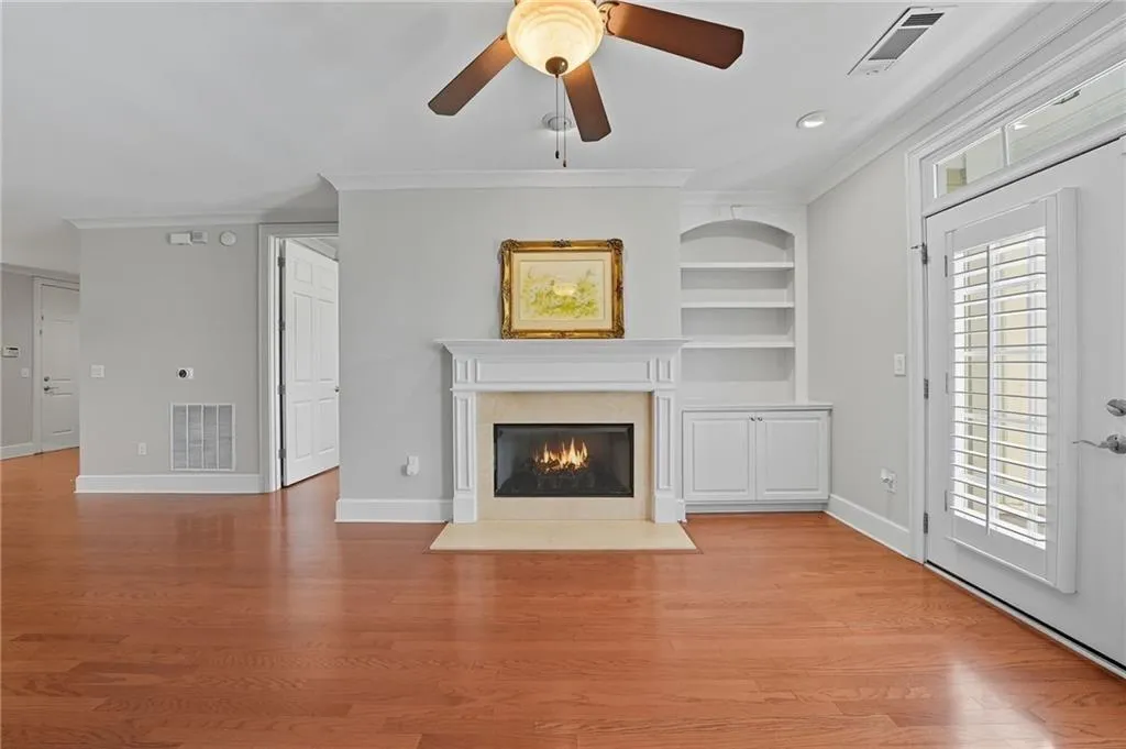 4950 Ivy Ridge Drive Se Unit 203, Atlanta, Georgia 30339, 2 Bedrooms Bedrooms, ,2 BathroomsBathrooms,Residential,For Sale,4950 Ivy Ridge Drive Se Unit 203,7647598