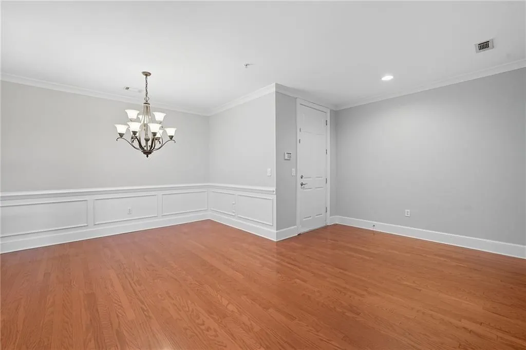 4950 Ivy Ridge Drive Se Unit 203, Atlanta, Georgia 30339, 2 Bedrooms Bedrooms, ,2 BathroomsBathrooms,Residential,For Sale,4950 Ivy Ridge Drive Se Unit 203,7647598