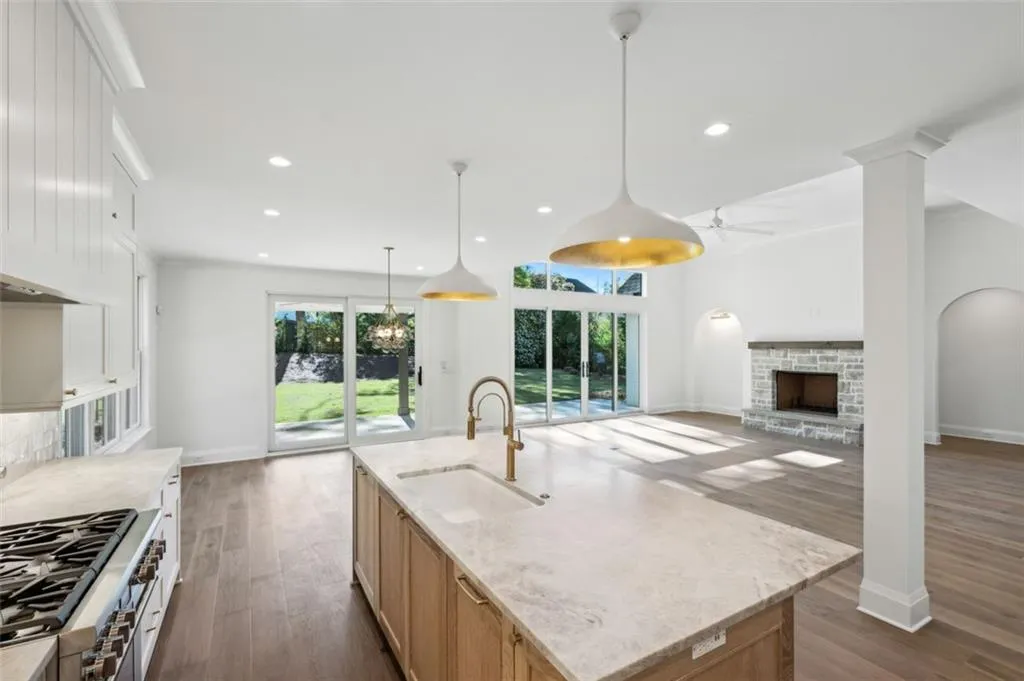 4855 Kitty Hawk Drive, Atlanta, Georgia 30342, 6 Bedrooms Bedrooms, ,5 BathroomsBathrooms,Residential,Sold,4855 Kitty Hawk Drive,7362991