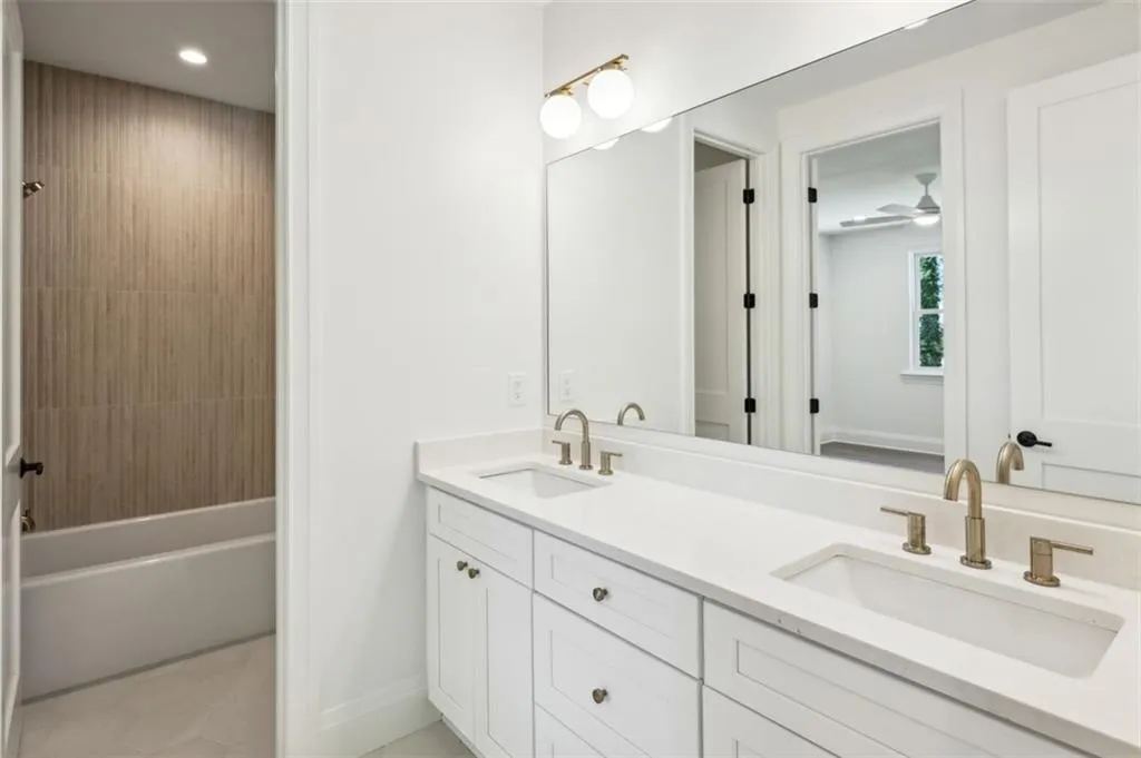 4855 Kitty Hawk Drive, Atlanta, Georgia 30342, 6 Bedrooms Bedrooms, ,5 BathroomsBathrooms,Residential,Sold,4855 Kitty Hawk Drive,7362991