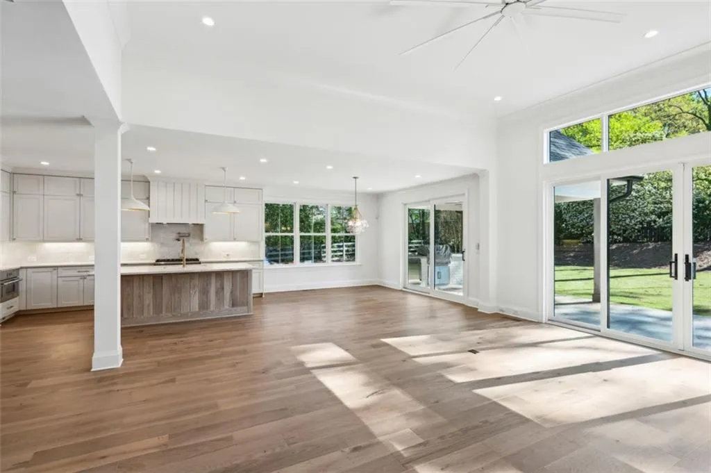 4855 Kitty Hawk Drive, Atlanta, Georgia 30342, 6 Bedrooms Bedrooms, ,5 BathroomsBathrooms,Residential,Sold,4855 Kitty Hawk Drive,7362991