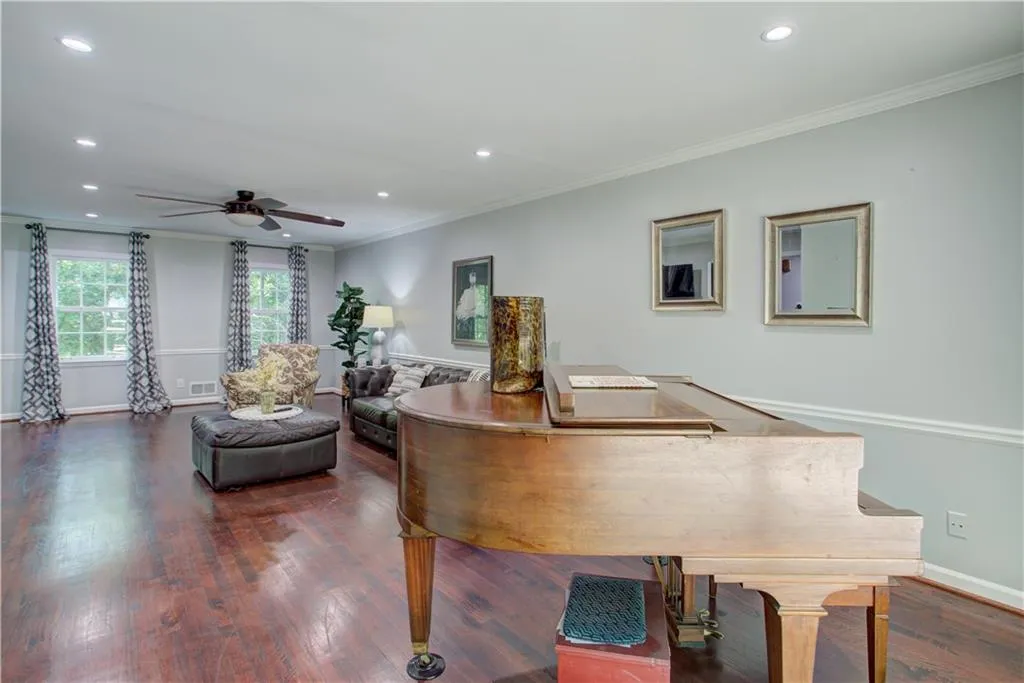 505 Clipper Trail, Sandy Springs, Georgia 30328, 4 Bedrooms Bedrooms, ,3 BathroomsBathrooms,Residential,Sold,505 Clipper Trail,7215339