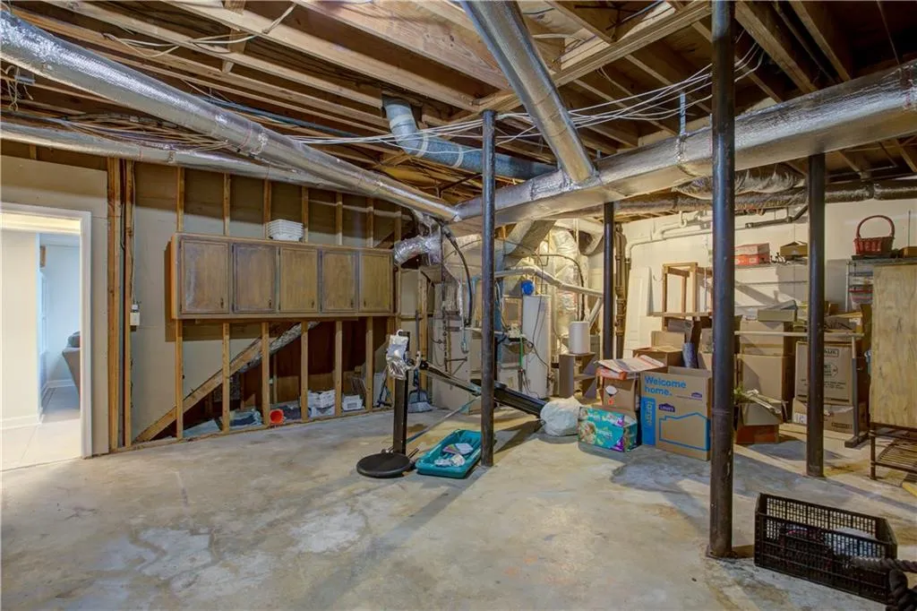 505 Clipper Trail, Sandy Springs, Georgia 30328, 4 Bedrooms Bedrooms, ,3 BathroomsBathrooms,Residential,Sold,505 Clipper Trail,7215339