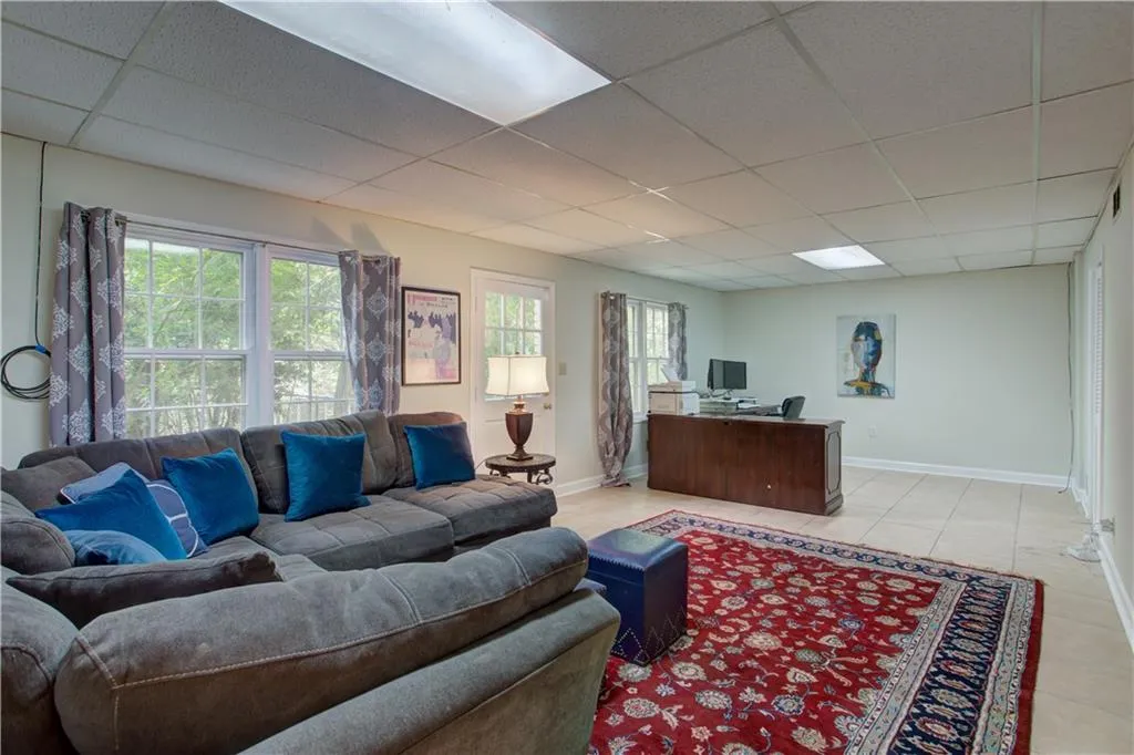 505 Clipper Trail, Sandy Springs, Georgia 30328, 4 Bedrooms Bedrooms, ,3 BathroomsBathrooms,Residential,Sold,505 Clipper Trail,7215339