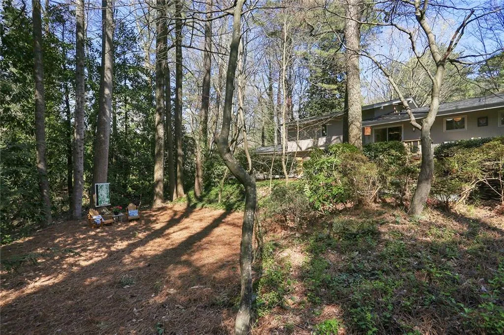 7280 Hunters Branch Drive, Sandy Springs, Georgia 30328, 4 Bedrooms Bedrooms, ,3 BathroomsBathrooms,Residential,Sold,7280 Hunters Branch Drive,6524002