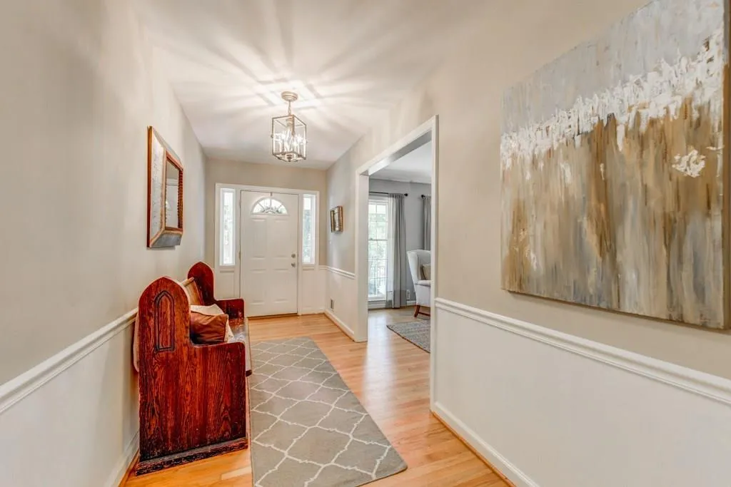 375 Forest Hills Drive, Atlanta, Georgia 30342, 3 Bedrooms Bedrooms, ,2 BathroomsBathrooms,Residential,Sold,375 Forest Hills Drive,6029662