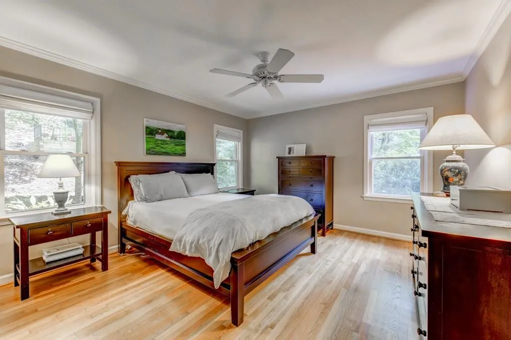 375 Forest Hills Drive, Atlanta, Georgia 30342, 3 Bedrooms Bedrooms, ,2 BathroomsBathrooms,Residential,Sold,375 Forest Hills Drive,6029662