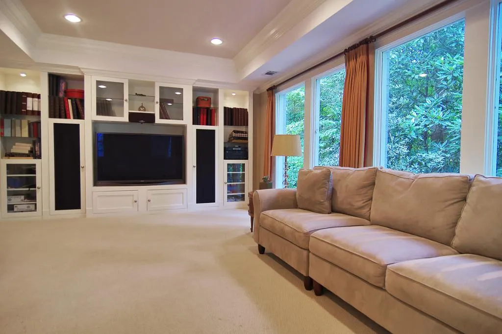 5560 Lake Island Drive, Sandy Springs, Georgia 30327, 5 Bedrooms Bedrooms, ,4 BathroomsBathrooms,Residential,Sold,5560 Lake Island Drive,5586555