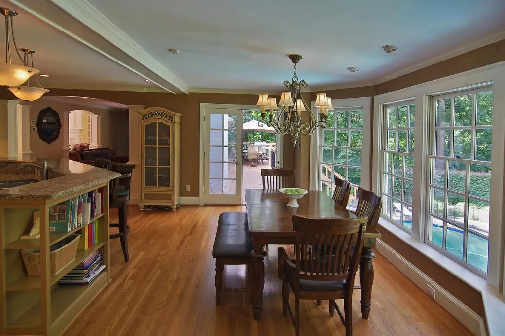 5560 Lake Island Drive, Sandy Springs, Georgia 30327, 5 Bedrooms Bedrooms, ,4 BathroomsBathrooms,Residential,Sold,5560 Lake Island Drive,5586555