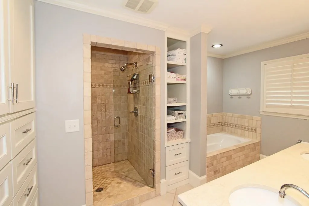 6250 River Shore Parkway, Sandy Springs, Georgia 30328, 4 Bedrooms Bedrooms, ,3 BathroomsBathrooms,Residential,Sold,6250 River Shore Parkway,5690313