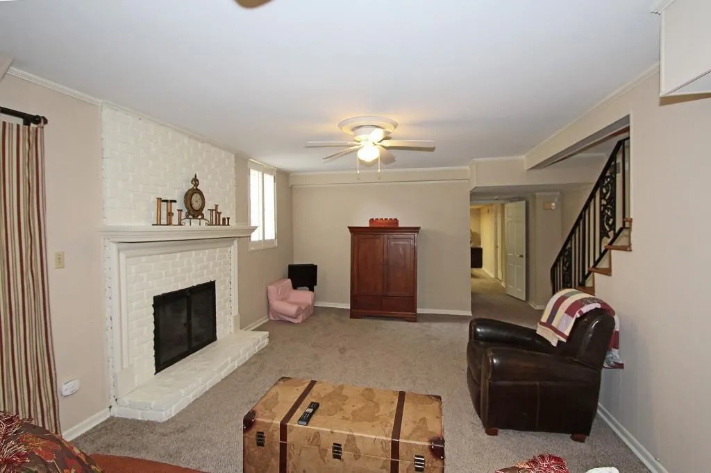 6250 River Shore Parkway, Sandy Springs, Georgia 30328, 4 Bedrooms Bedrooms, ,3 BathroomsBathrooms,Residential,Sold,6250 River Shore Parkway,5690313