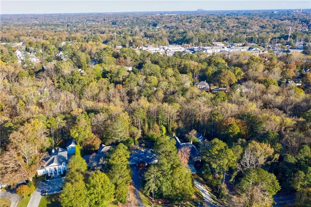 4645 Lake Forrest Drive, Sandy Springs, Georgia 30342, 3 Bedrooms Bedrooms, ,3 BathroomsBathrooms,Residential,Sold,4645 Lake Forrest Drive,6809961
