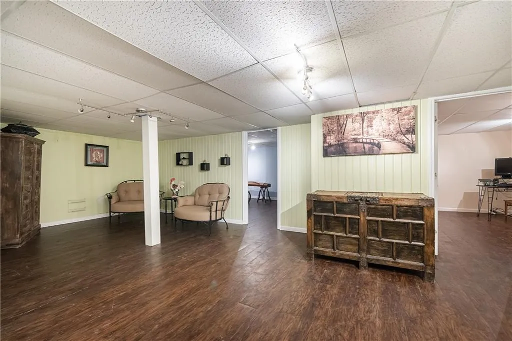 4645 Lake Forrest Drive, Sandy Springs, Georgia 30342, 3 Bedrooms Bedrooms, ,3 BathroomsBathrooms,Residential,Sold,4645 Lake Forrest Drive,6809961