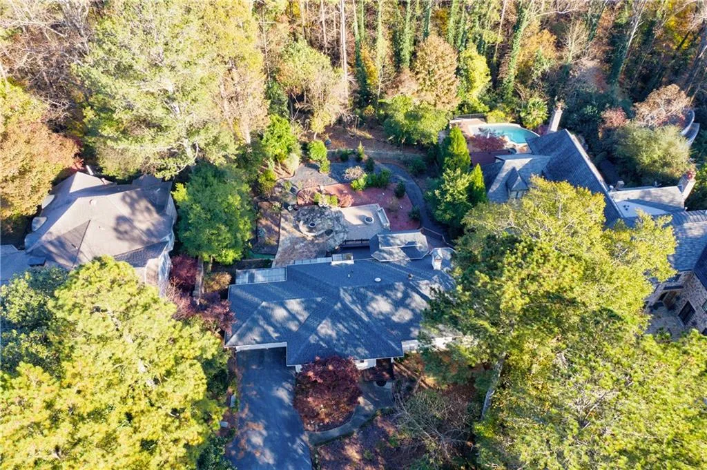 4645 Lake Forrest Drive, Sandy Springs, Georgia 30342, 3 Bedrooms Bedrooms, ,3 BathroomsBathrooms,Residential,Sold,4645 Lake Forrest Drive,6809961