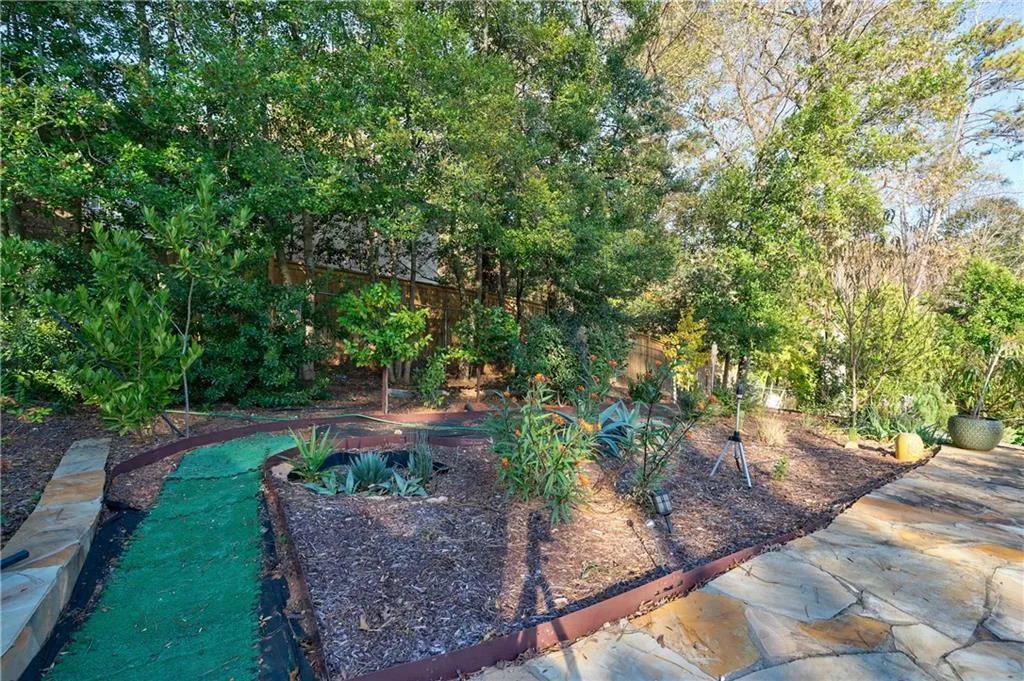 4645 Lake Forrest Drive, Sandy Springs, Georgia 30342, 3 Bedrooms Bedrooms, ,3 BathroomsBathrooms,Residential,Sold,4645 Lake Forrest Drive,6809961