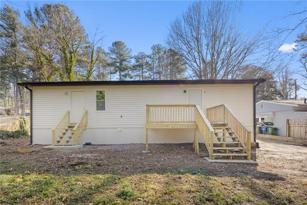 2529 Dale Creek Drive Nw, Atlanta, Georgia 30318, 4 Bedrooms Bedrooms, ,2 BathroomsBathrooms,Residential,For Sale,2529 Dale Creek Drive Nw,7561200