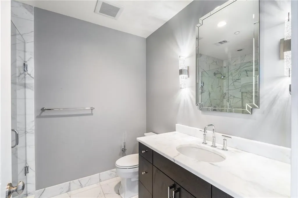 3630 Peachtree Road Ne Unit 2404, Atlanta, Georgia 30326, 2 Bedrooms Bedrooms, ,2 BathroomsBathrooms,Residential,For Sale,3630 Peachtree Road Ne Unit 2404,7665165
