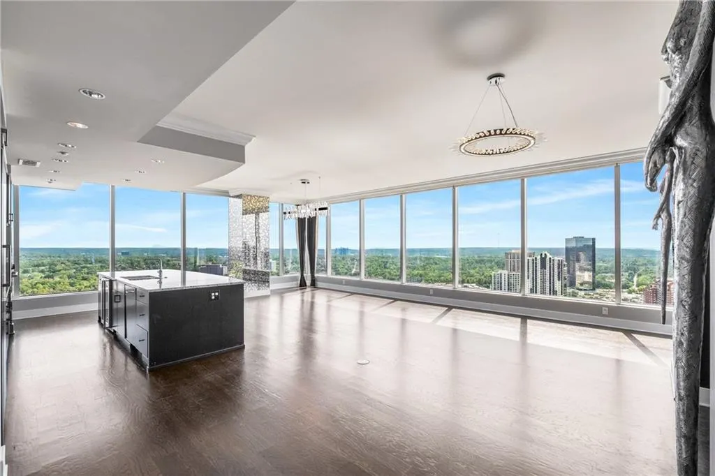 3630 Peachtree Road Ne Unit 2404, Atlanta, Georgia 30326, 2 Bedrooms Bedrooms, ,2 BathroomsBathrooms,Residential,For Sale,3630 Peachtree Road Ne Unit 2404,7665165