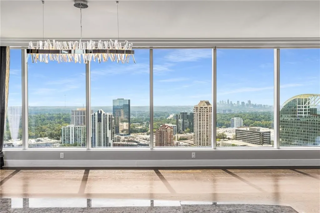 3630 Peachtree Road Ne Unit 2404, Atlanta, Georgia 30326, 2 Bedrooms Bedrooms, ,2 BathroomsBathrooms,Residential,For Sale,3630 Peachtree Road Ne Unit 2404,7665165