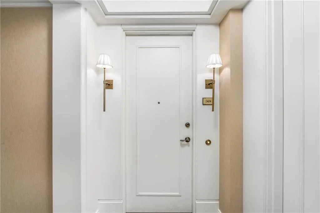 3630 Peachtree Road Ne Unit 2404, Atlanta, Georgia 30326, 2 Bedrooms Bedrooms, ,2 BathroomsBathrooms,Residential,For Sale,3630 Peachtree Road Ne Unit 2404,7665165