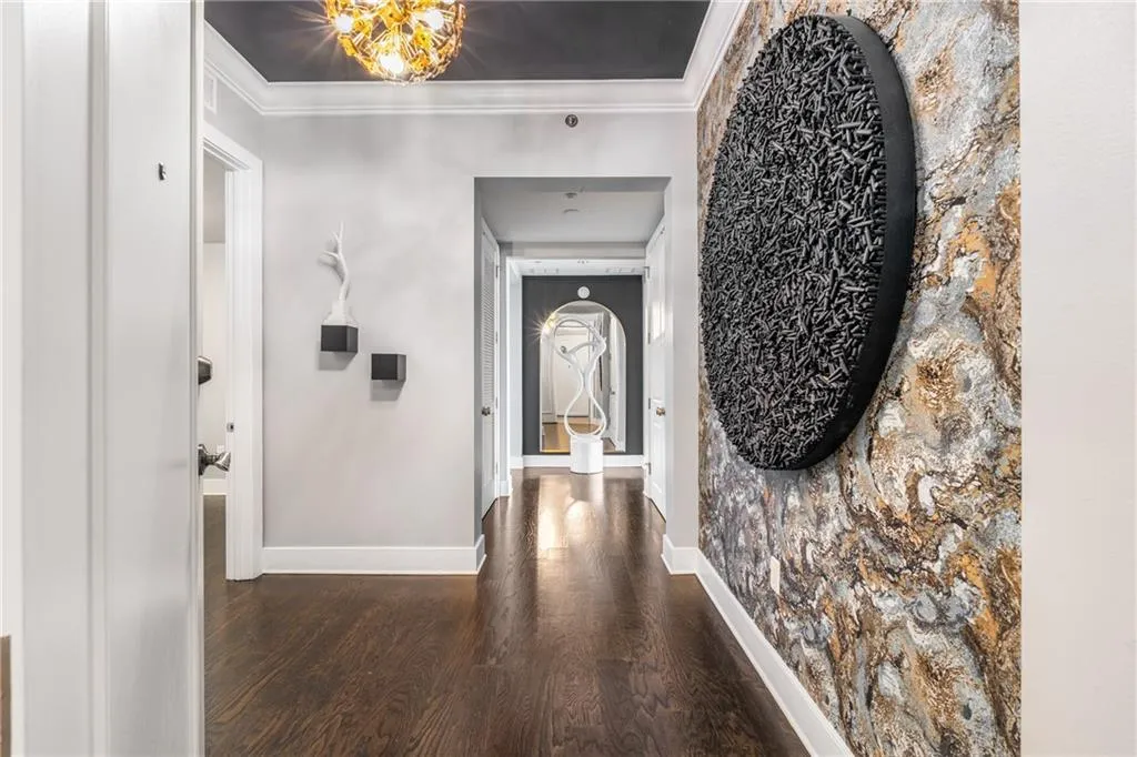 3630 Peachtree Road Ne Unit 2404, Atlanta, Georgia 30326, 2 Bedrooms Bedrooms, ,2 BathroomsBathrooms,Residential,For Sale,3630 Peachtree Road Ne Unit 2404,7665165