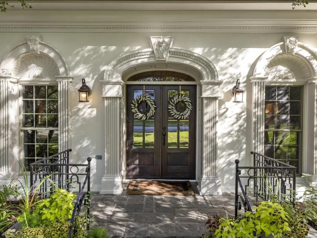 6300 Riverwood Drive, Sandy Springs, Georgia 30328, 5 Bedrooms Bedrooms, ,5 BathroomsBathrooms,Residential,Sold,6300 Riverwood Drive,6788238