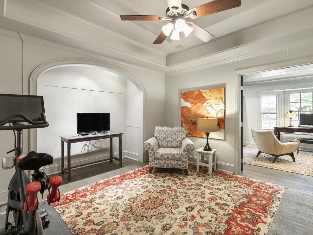 6300 Riverwood Drive, Sandy Springs, Georgia 30328, 5 Bedrooms Bedrooms, ,5 BathroomsBathrooms,Residential,Sold,6300 Riverwood Drive,6788238