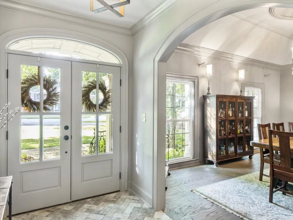 6300 Riverwood Drive, Sandy Springs, Georgia 30328, 5 Bedrooms Bedrooms, ,5 BathroomsBathrooms,Residential,Sold,6300 Riverwood Drive,6788238