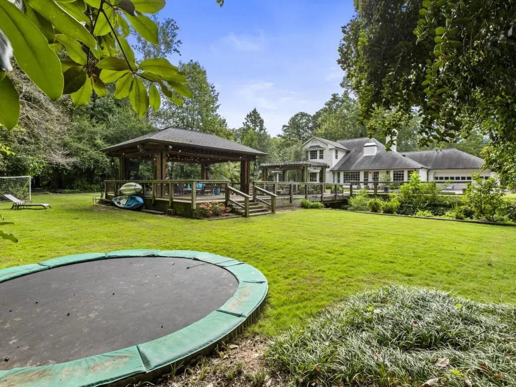 6300 Riverwood Drive, Sandy Springs, Georgia 30328, 5 Bedrooms Bedrooms, ,5 BathroomsBathrooms,Residential,Sold,6300 Riverwood Drive,6788238