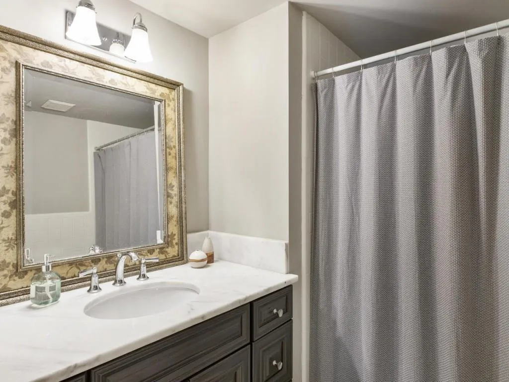 6300 Riverwood Drive, Sandy Springs, Georgia 30328, 5 Bedrooms Bedrooms, ,5 BathroomsBathrooms,Residential,Sold,6300 Riverwood Drive,6788238