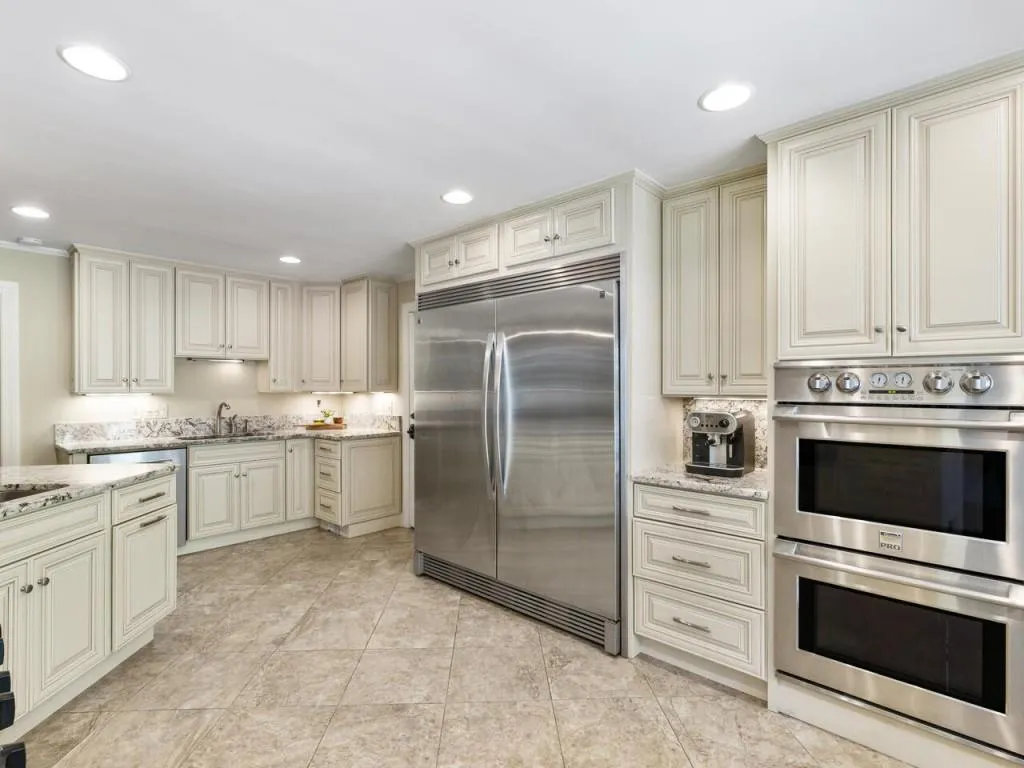 6300 Riverwood Drive, Sandy Springs, Georgia 30328, 5 Bedrooms Bedrooms, ,5 BathroomsBathrooms,Residential,Sold,6300 Riverwood Drive,6788238