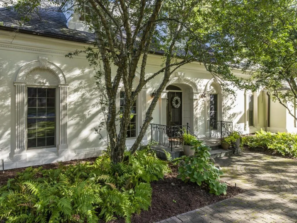 6300 Riverwood Drive, Sandy Springs, Georgia 30328, 5 Bedrooms Bedrooms, ,5 BathroomsBathrooms,Residential,Sold,6300 Riverwood Drive,6788238