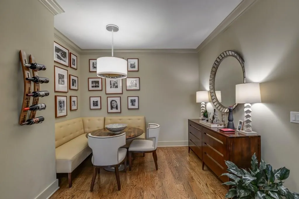 3630 Peachtree Road Ne Unit 1905, Atlanta, Georgia 30326, 2 Bedrooms Bedrooms, ,2 BathroomsBathrooms,Residential,Sold,3630 Peachtree Road Ne Unit 1905,5684741