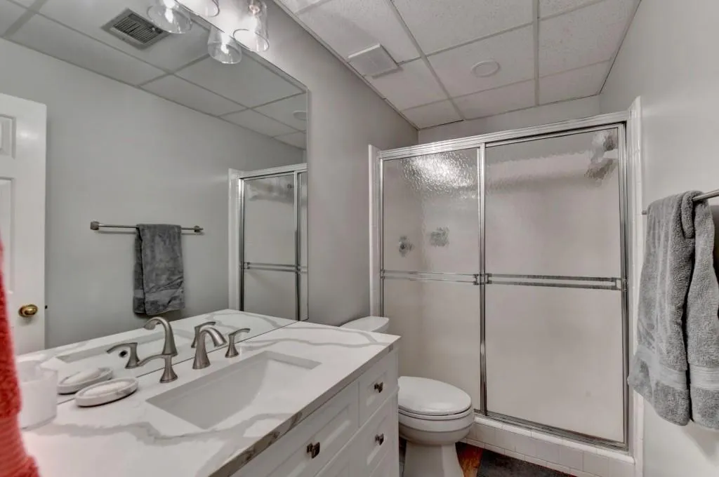 7265 Chattahoochee Bluff Drive, Sandy Springs, Georgia 30350, 4 Bedrooms Bedrooms, ,3 BathroomsBathrooms,Residential,Sold,7265 Chattahoochee Bluff Drive,7478222