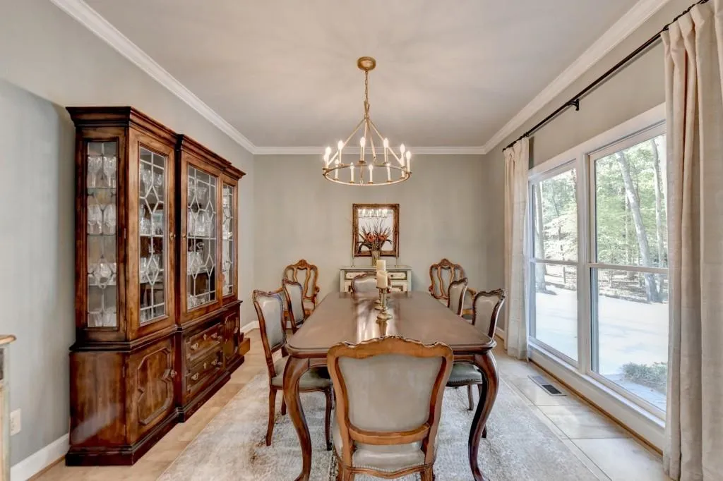 7265 Chattahoochee Bluff Drive, Sandy Springs, Georgia 30350, 4 Bedrooms Bedrooms, ,3 BathroomsBathrooms,Residential,Sold,7265 Chattahoochee Bluff Drive,7478222