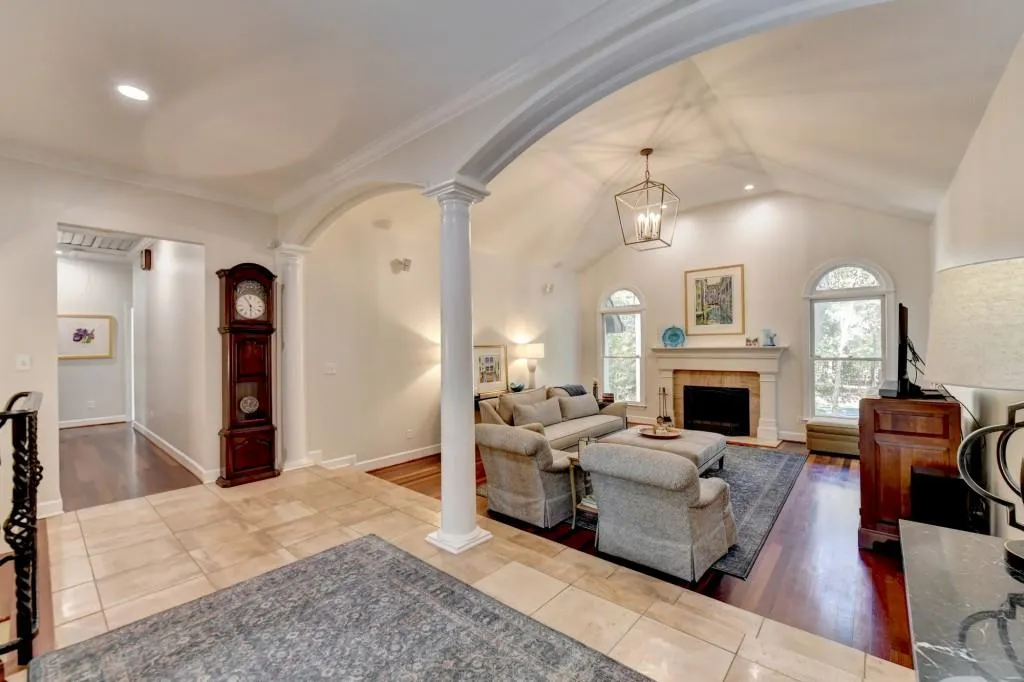7265 Chattahoochee Bluff Drive, Sandy Springs, Georgia 30350, 4 Bedrooms Bedrooms, ,3 BathroomsBathrooms,Residential,Sold,7265 Chattahoochee Bluff Drive,7478222