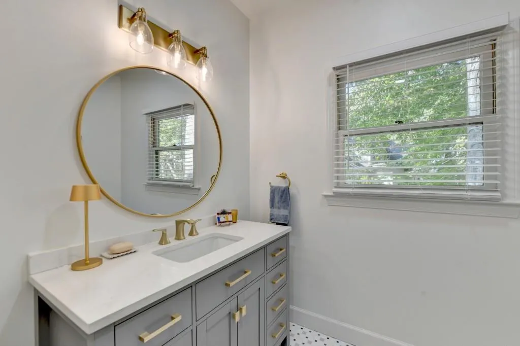 7265 Chattahoochee Bluff Drive, Sandy Springs, Georgia 30350, 4 Bedrooms Bedrooms, ,3 BathroomsBathrooms,Residential,Sold,7265 Chattahoochee Bluff Drive,7478222