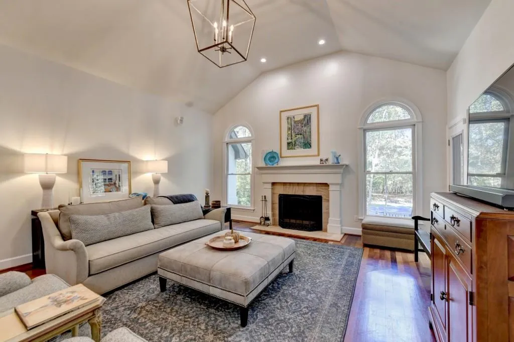 7265 Chattahoochee Bluff Drive, Sandy Springs, Georgia 30350, 4 Bedrooms Bedrooms, ,3 BathroomsBathrooms,Residential,Sold,7265 Chattahoochee Bluff Drive,7478222