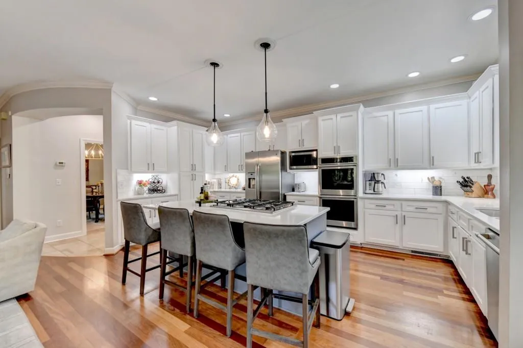 7265 Chattahoochee Bluff Drive, Sandy Springs, Georgia 30350, 4 Bedrooms Bedrooms, ,3 BathroomsBathrooms,Residential,Sold,7265 Chattahoochee Bluff Drive,7478222