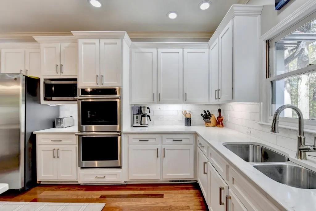 7265 Chattahoochee Bluff Drive, Sandy Springs, Georgia 30350, 4 Bedrooms Bedrooms, ,3 BathroomsBathrooms,Residential,Sold,7265 Chattahoochee Bluff Drive,7478222