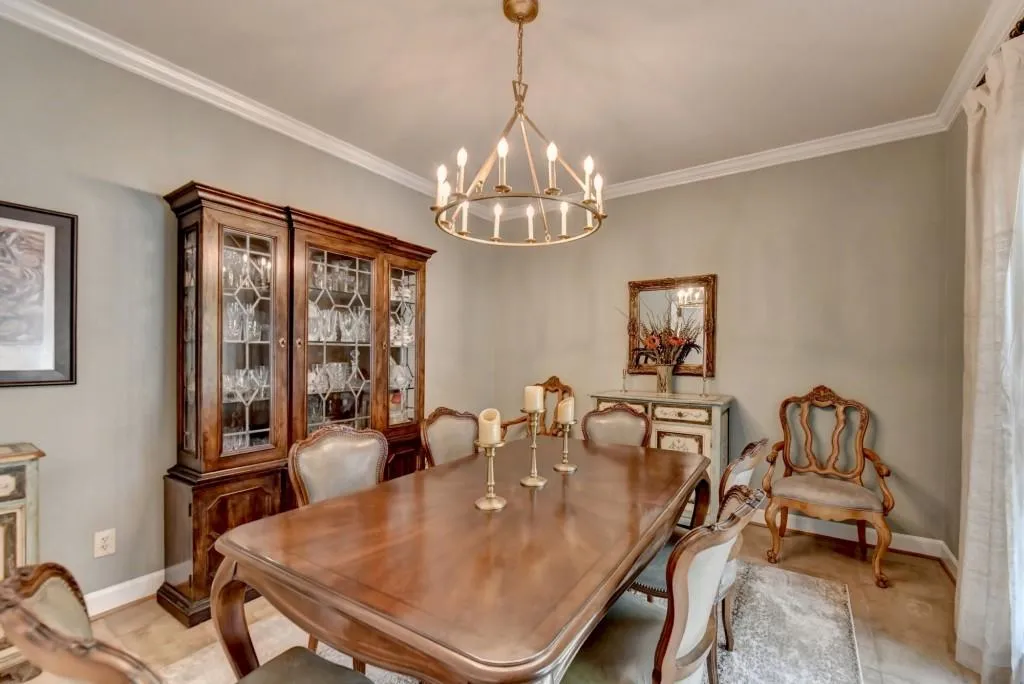 7265 Chattahoochee Bluff Drive, Sandy Springs, Georgia 30350, 4 Bedrooms Bedrooms, ,3 BathroomsBathrooms,Residential,Sold,7265 Chattahoochee Bluff Drive,7478222