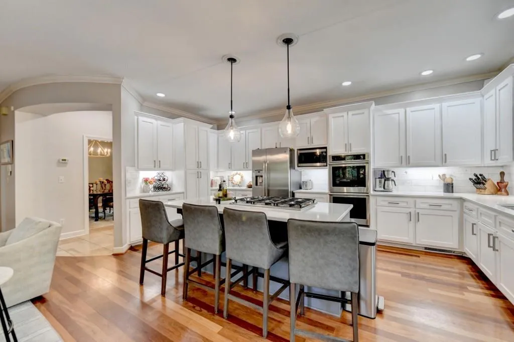 7265 Chattahoochee Bluff Drive, Sandy Springs, Georgia 30350, 4 Bedrooms Bedrooms, ,3 BathroomsBathrooms,Residential,Sold,7265 Chattahoochee Bluff Drive,7478222